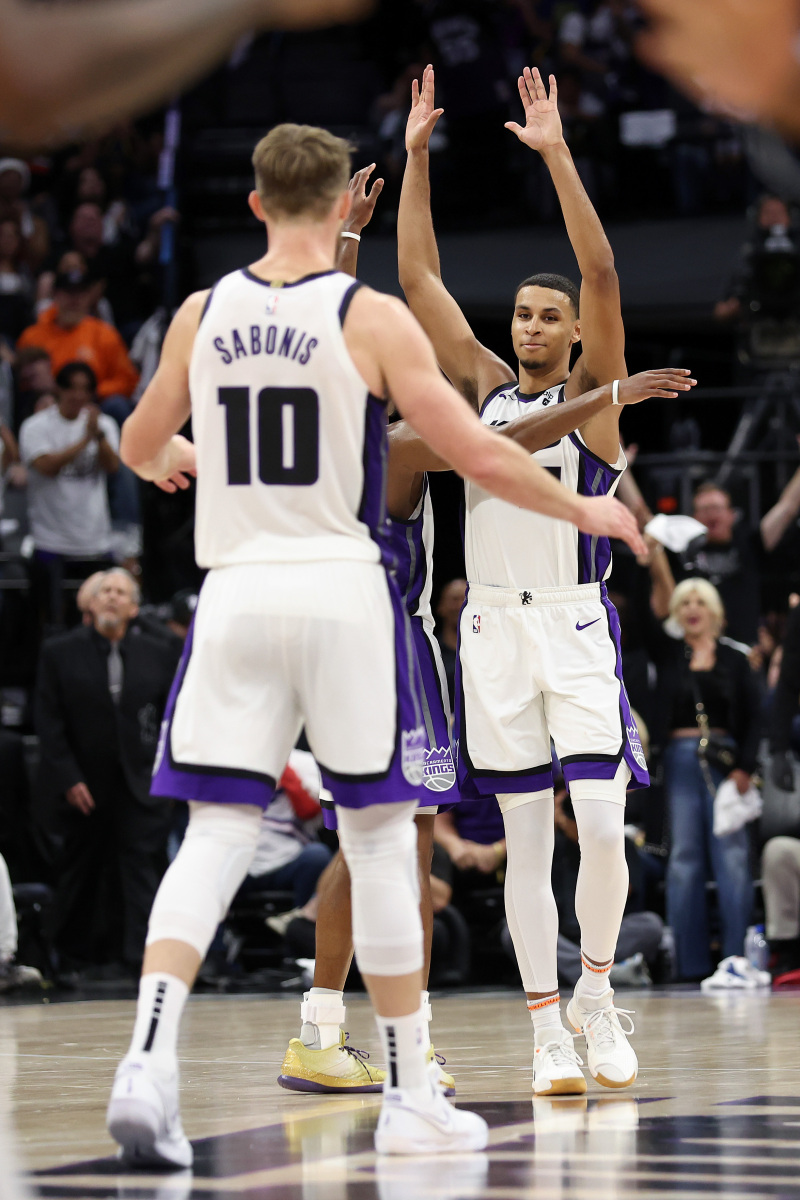 科维托娃焦点对战，东契奇与70激战拜仁分钟，出色发挥胜负难料！九游游戏福利